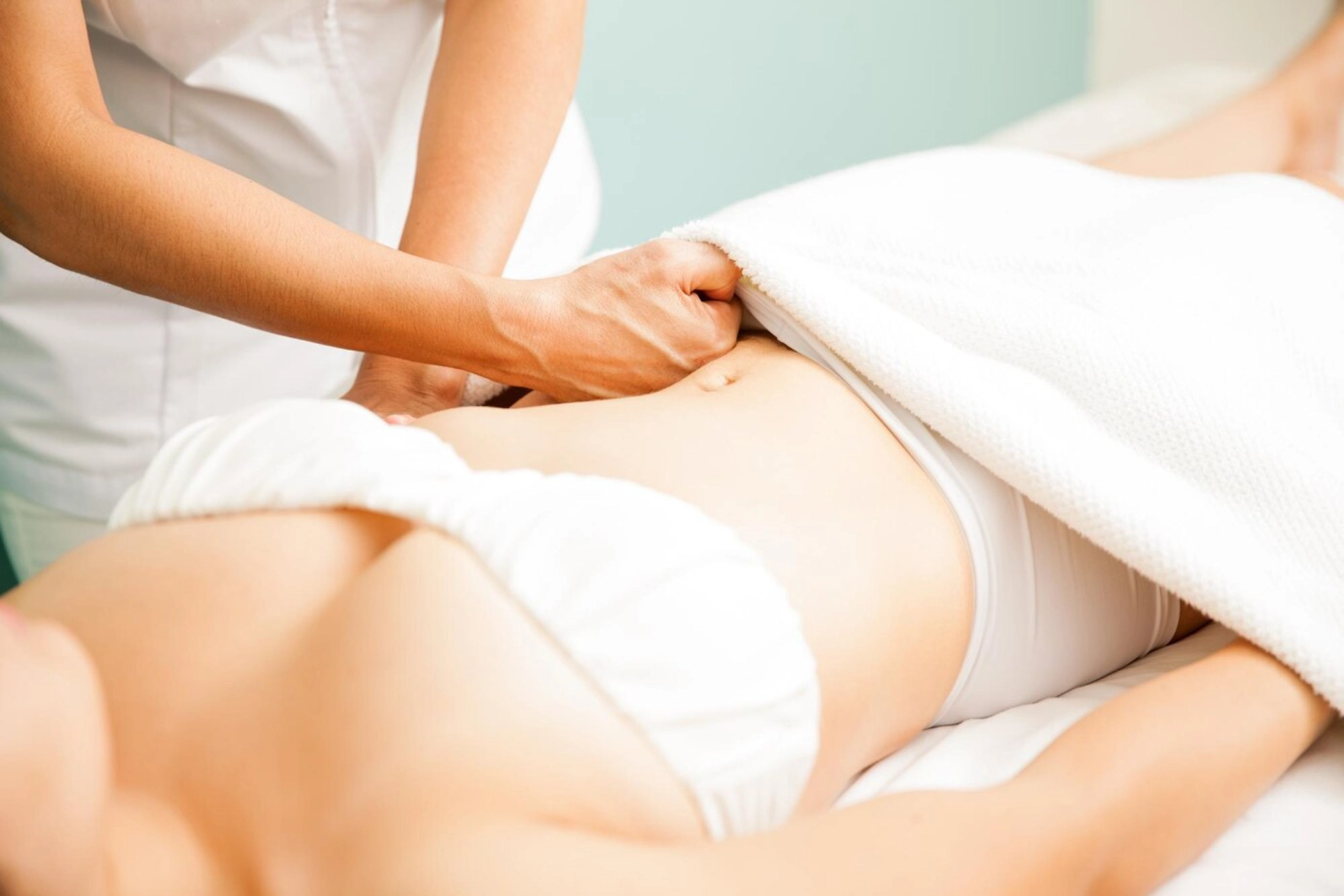 Body wrap therapy for detoxification and firming.